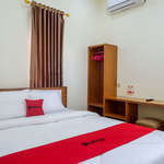 RedDoorz near Rita Supermall Purwokerto 2