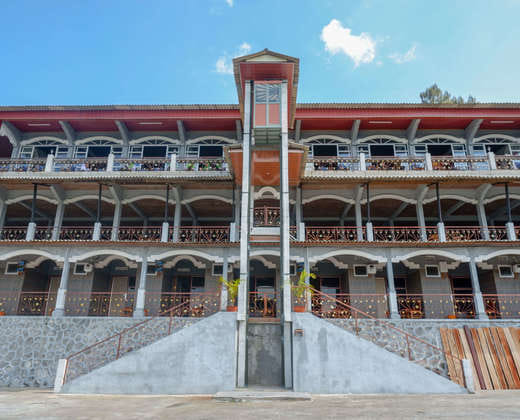 Urbanview Hotel Mountain Palace Kopeng