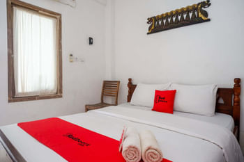RedDoorz near Plengkung Gading 2