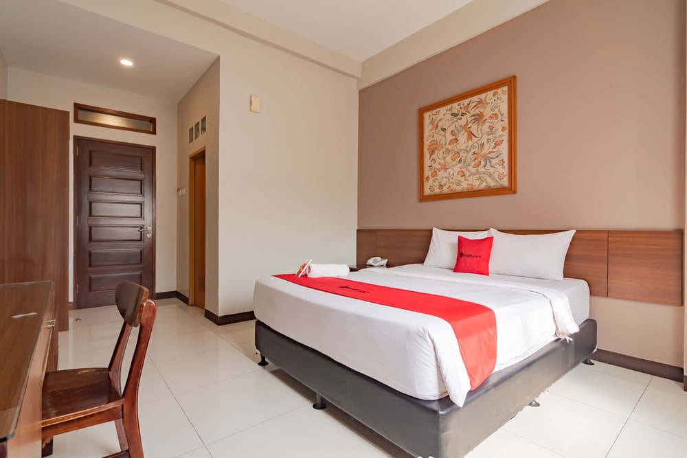 RedDoorz Room