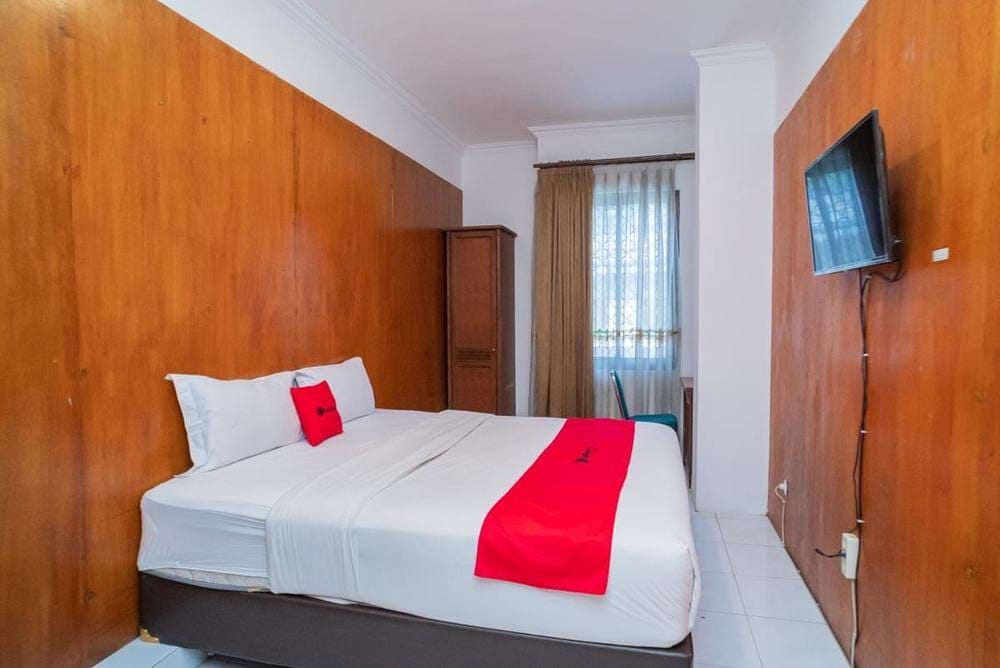 RedDoorz Room