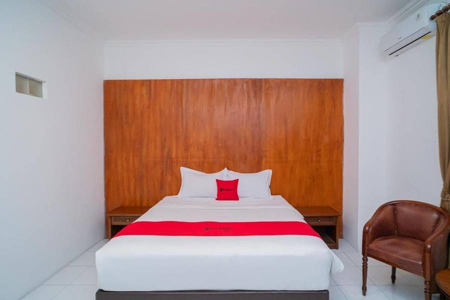 Reddoorz Plus @ Hotel Surya Solo