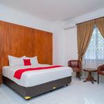 Reddoorz Plus @ Hotel Surya Solo
