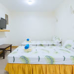 Golden Sunrise Hotel I by RedDoorz