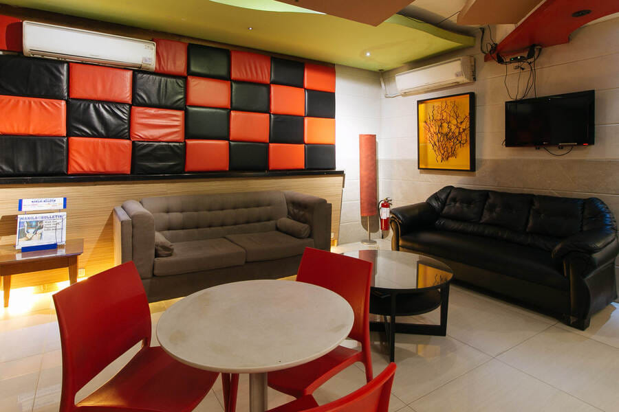 RedDoorz @ Timog Avenue Quezon City