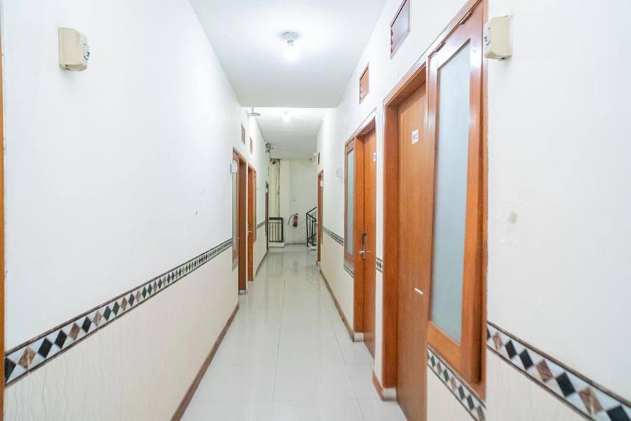 RedDoorz near Flyover Arjosari Malang