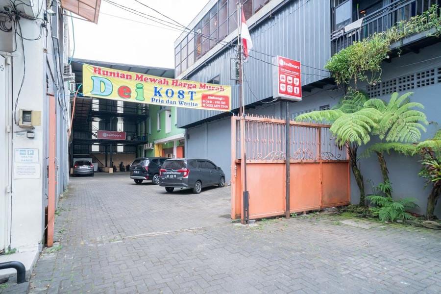 RedDoorz near Flyover Arjosari Malang