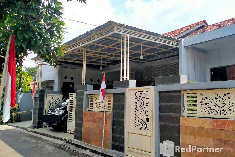 Navisha Guest House Syariah near Exit Tol Batang RedPartner
