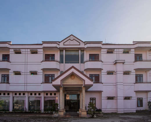 RedDoorz near Silangit International Airport