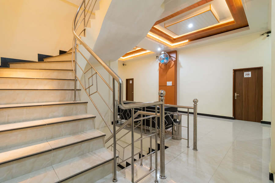 RedDoorz Plus near Ramayana Pematangsiantar