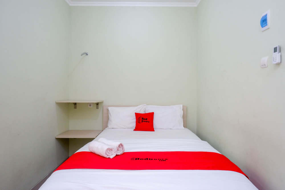 RedDoorz SALE