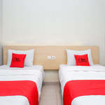 RedDoorz near Stasiun Batang
