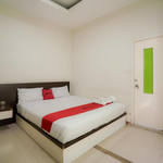 RedDoorz near Pantai Pede