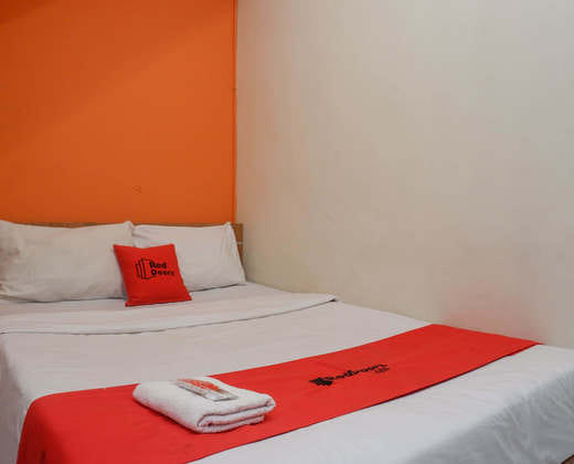 RedDoorz near Majapahit Semarang 2