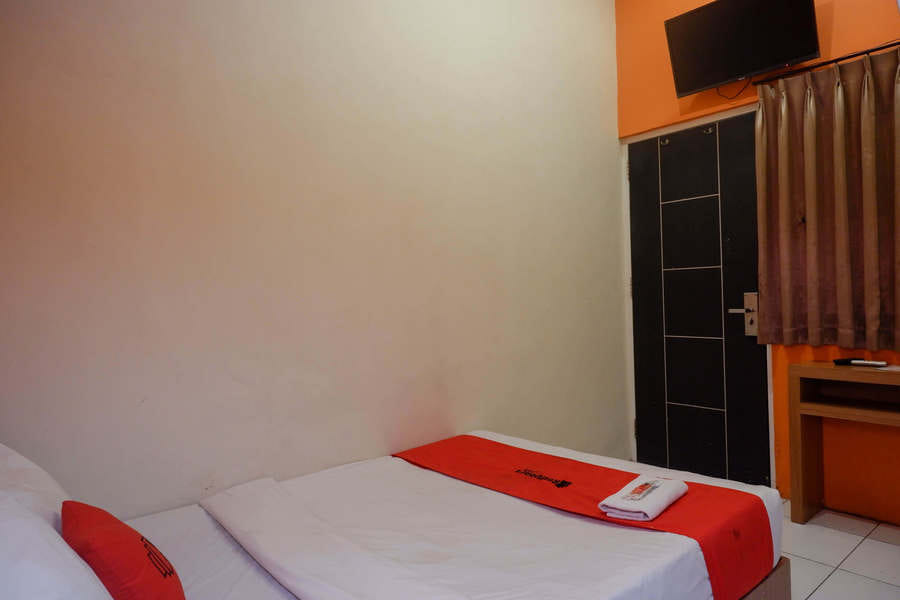 RedDoorz near Majapahit Semarang 2