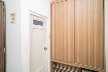 KoolKost near Mangga Besar Station ( Minimum 6 Nights )
