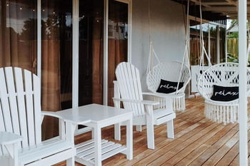 Angels Bed and Breakfast Sipalay City by RedDoorz