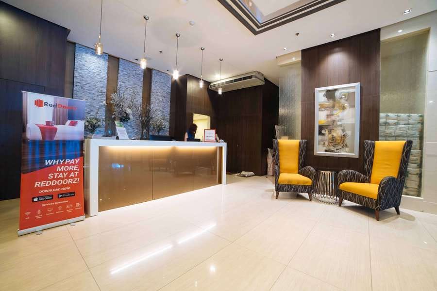 RedDoorz Premium @ West Avenue Quezon City