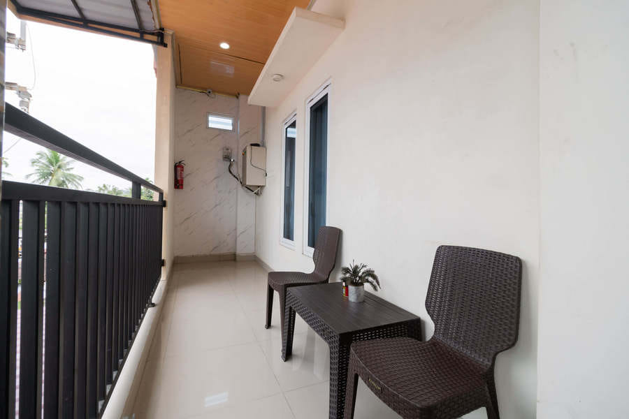 RedDoorz Syariah near Minangkabau International Airport