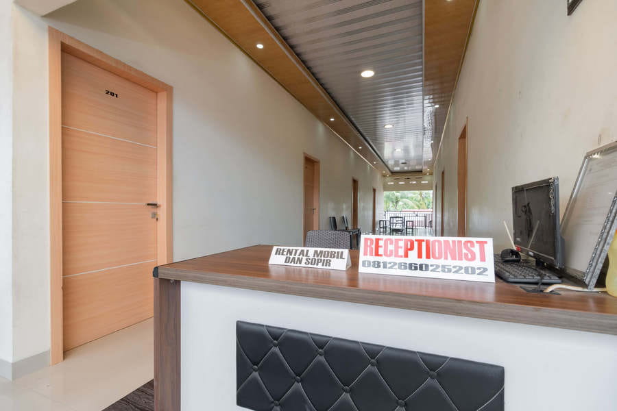 RedDoorz Syariah near Minangkabau International Airport