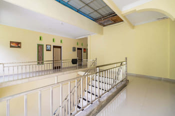 RedDoorz Syariah near Hot Water Boom Solok Selatan