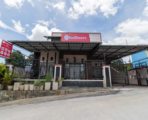 RedDoorz Syariah @ D'Oshta Residence