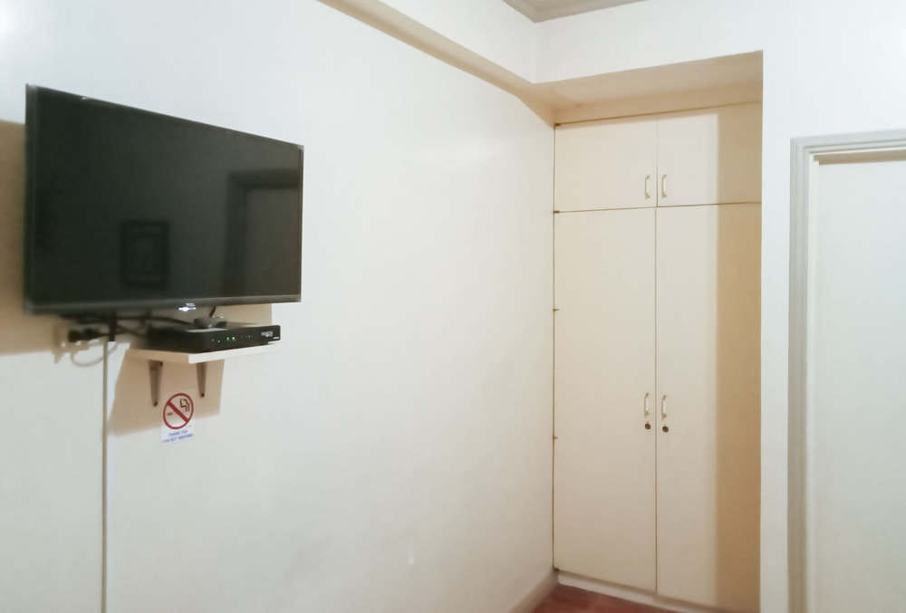 RedDoorz Deluxe Room