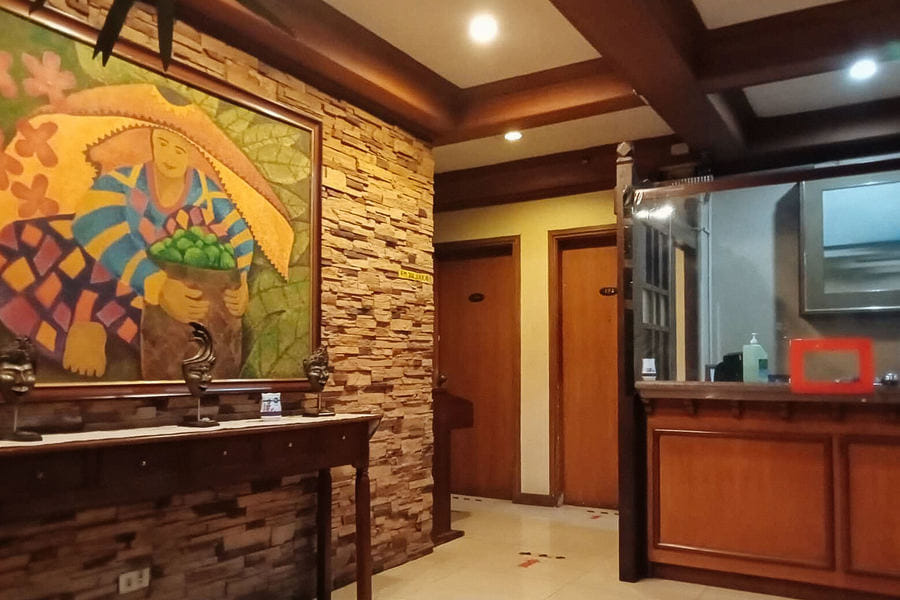 RedDoorz @ Casa Marabella Villamonte Bacolod City