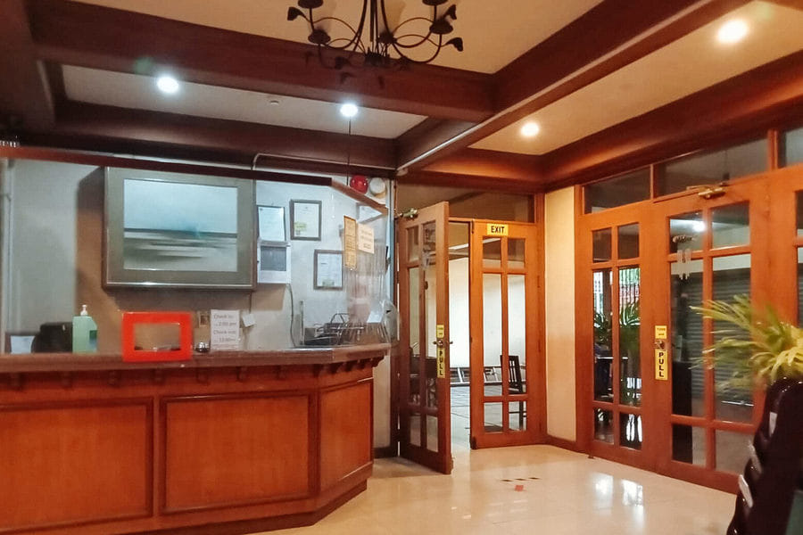 RedDoorz @ Casa Marabella Villamonte Bacolod City