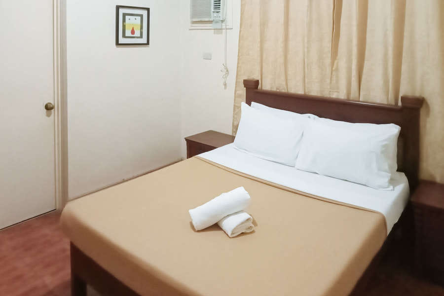 RedDoorz @ Casa Marabella Villamonte Bacolod City