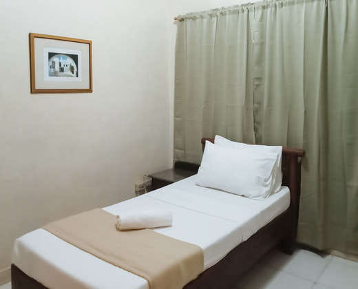 RedDoorz @ Casa Marabella Villamonte Bacolod City