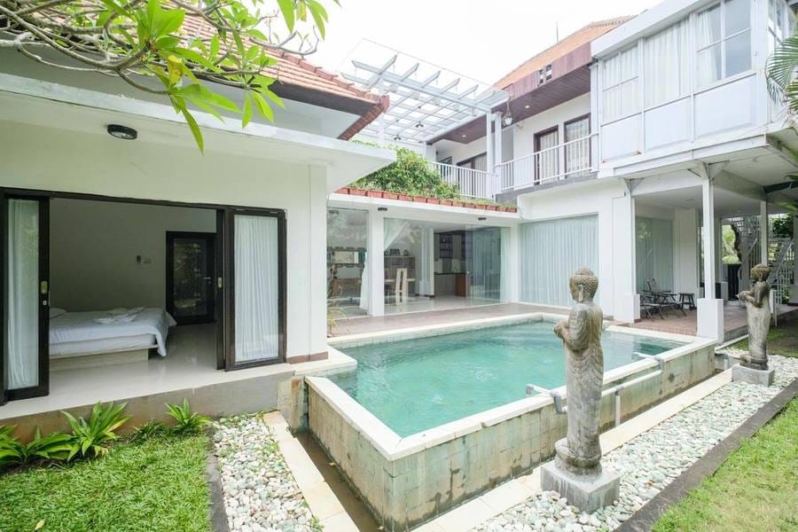 Puri Gading Villa Jimbaran by The Lavana