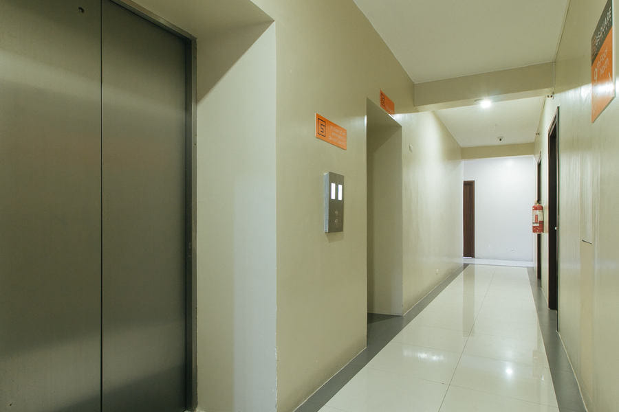 RedDoorz Plus near Nakpil St. Taft Avenue