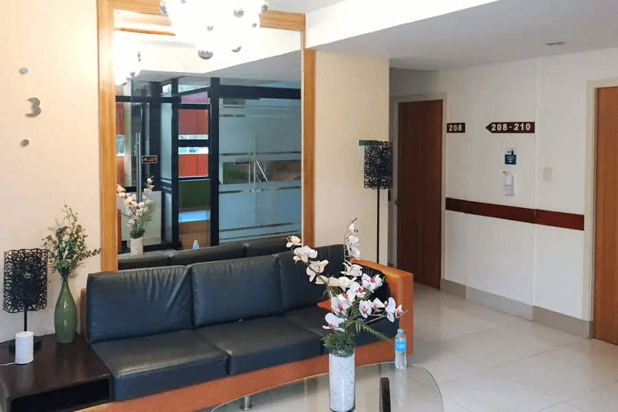 RedDoorz Plus @ ABC Landmark Hotel