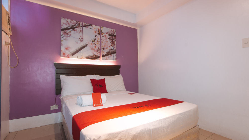 RedDoorz Standard Room