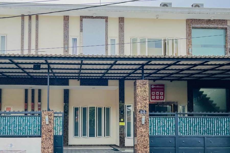 RedDoorz @ Ngagel Jaya Surabaya