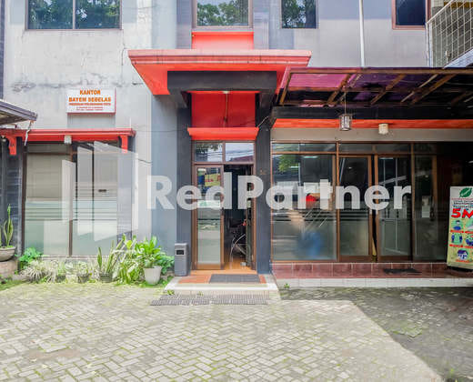 Hotel Sebelas @ Jalan Palasari Mitra RedDoorz
