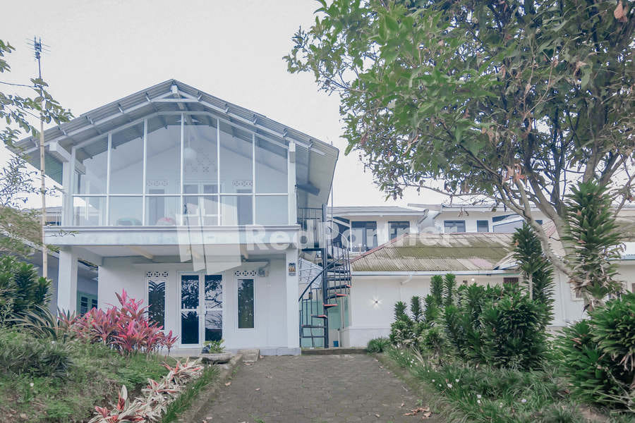 Villa Puncak Agape near Cipanas RedPartner