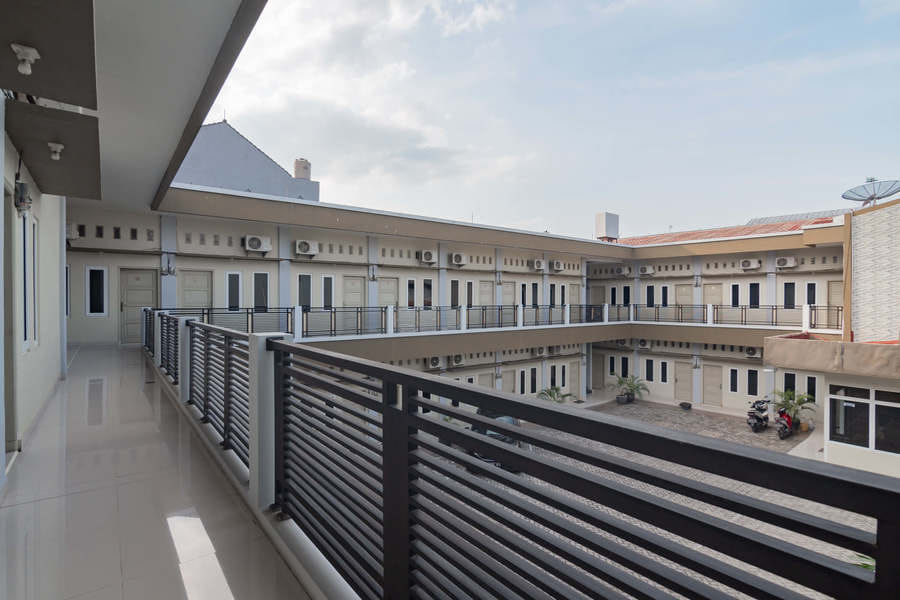 RedDoorz Syariah Plus @ Tuparev Cirebon 3