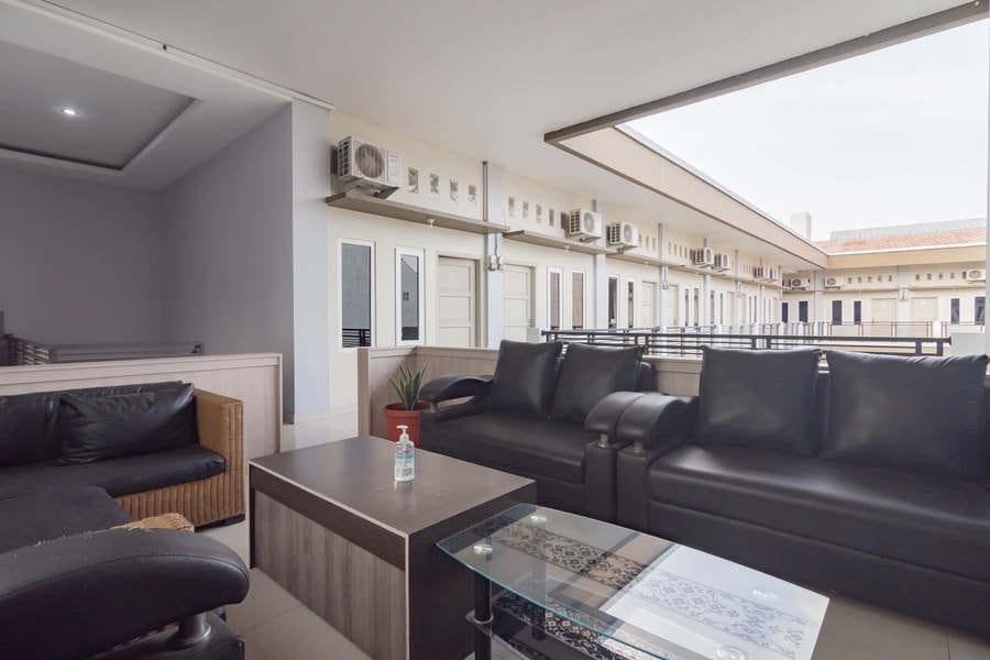 RedDoorz Syariah Plus @ Tuparev Cirebon 3