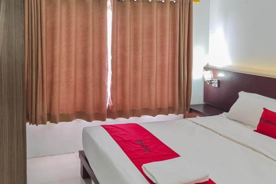 RedDoorz Plus @ Hotel Royal Palangka Raya