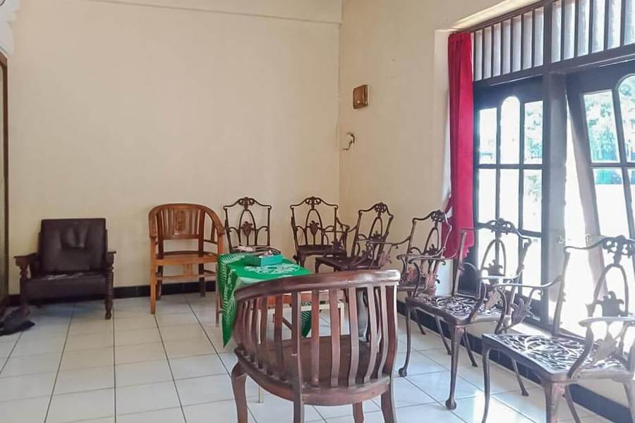 RedDoorz Syariah @ Hotel Sidomulyo Pacitan