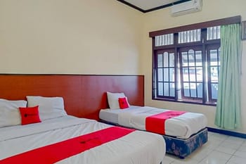 RedDoorz Syariah @ Hotel Sidomulyo Pacitan