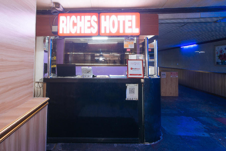 RedDoorz @ Riches Holiday Hotel Avenida