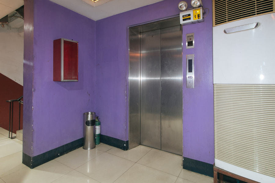 RedDoorz @ Riches Holiday Hotel Avenida