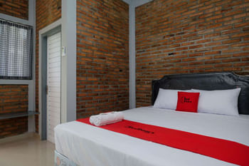 RedDoorz @ Jalan Ringroad Selatan 2