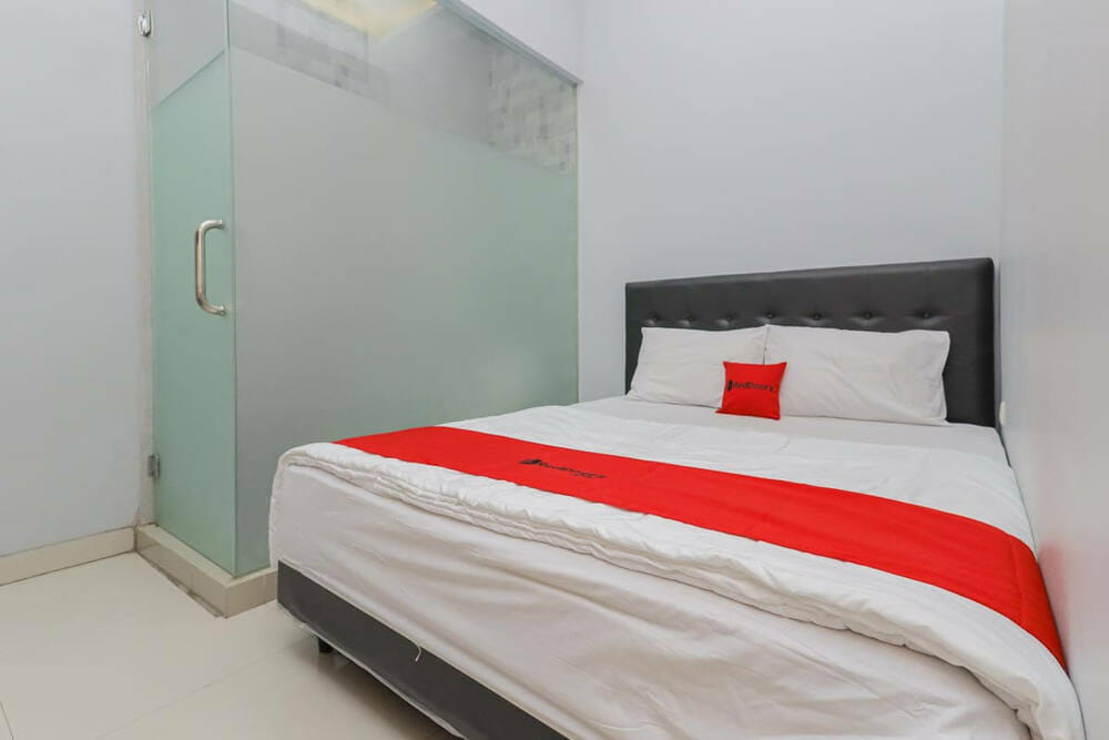 RedDoorz Room