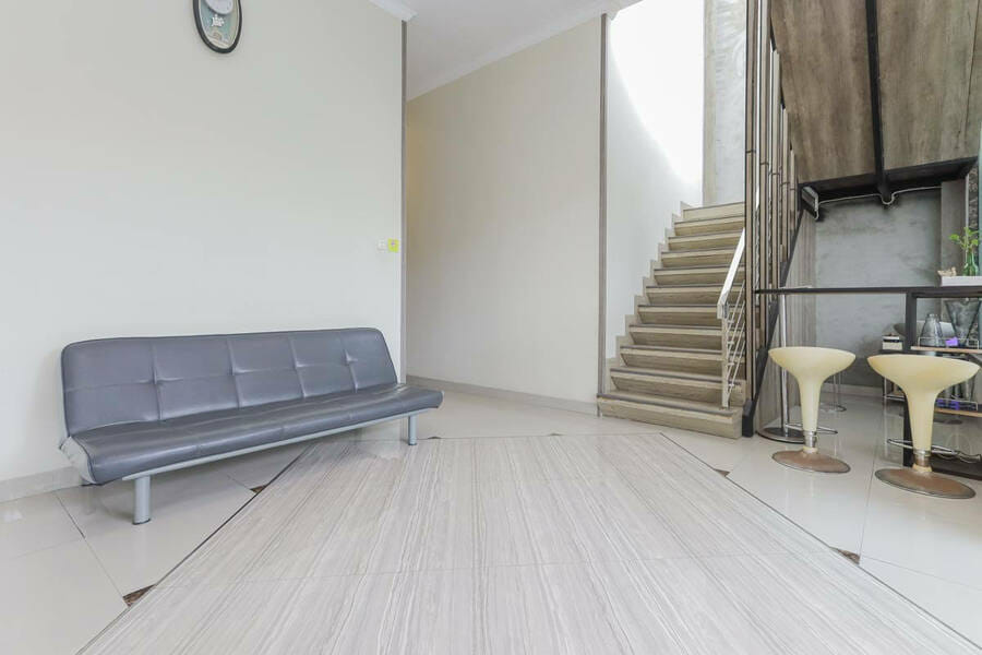 RedDoorz @ Ngagel Jaya Surabaya