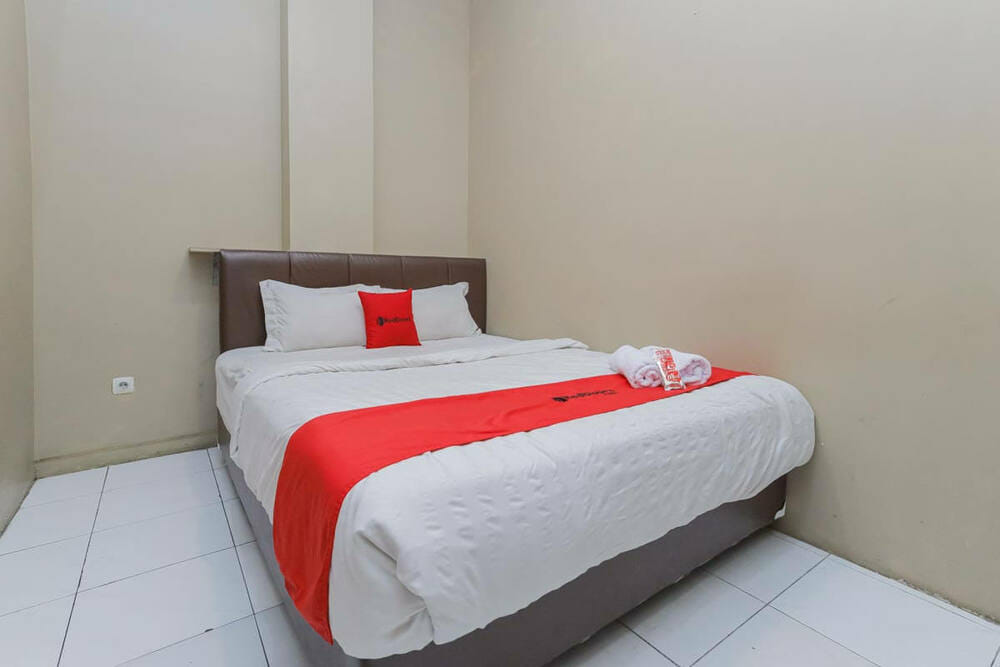 RedDoorz Room