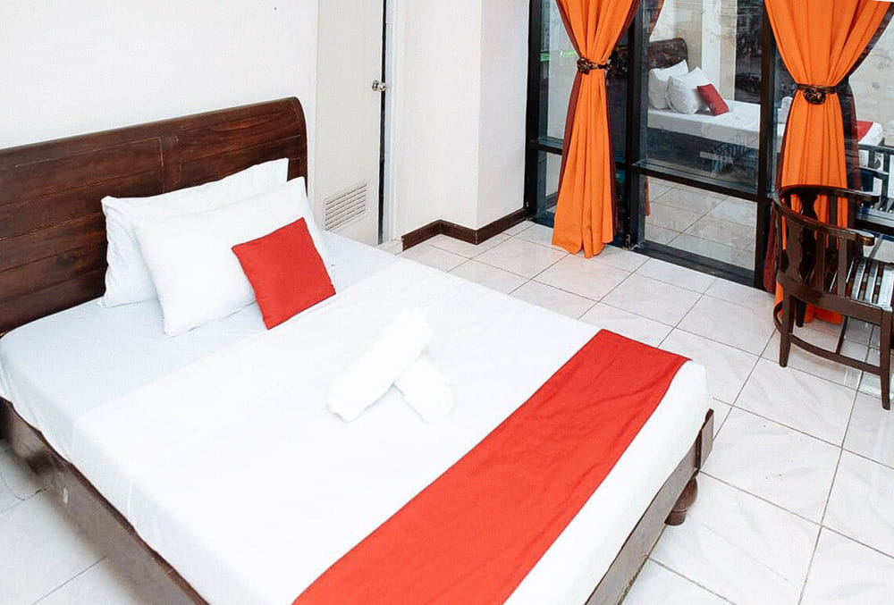 RedDoorz Double Room